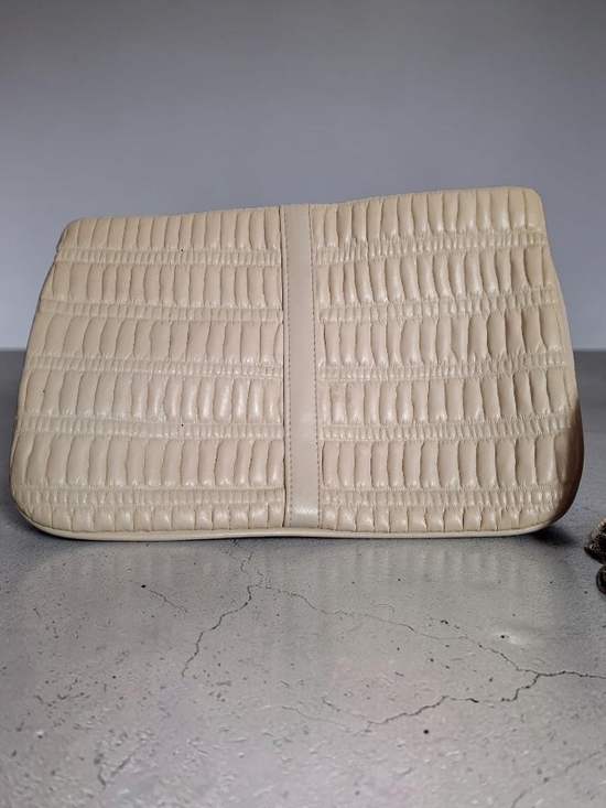 None Handbags - Quilted Leather Cream Vintage Clutch Pouchette 12x8